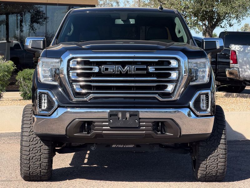 2019 GMC Sierra 1500 SLT Upper Image 2