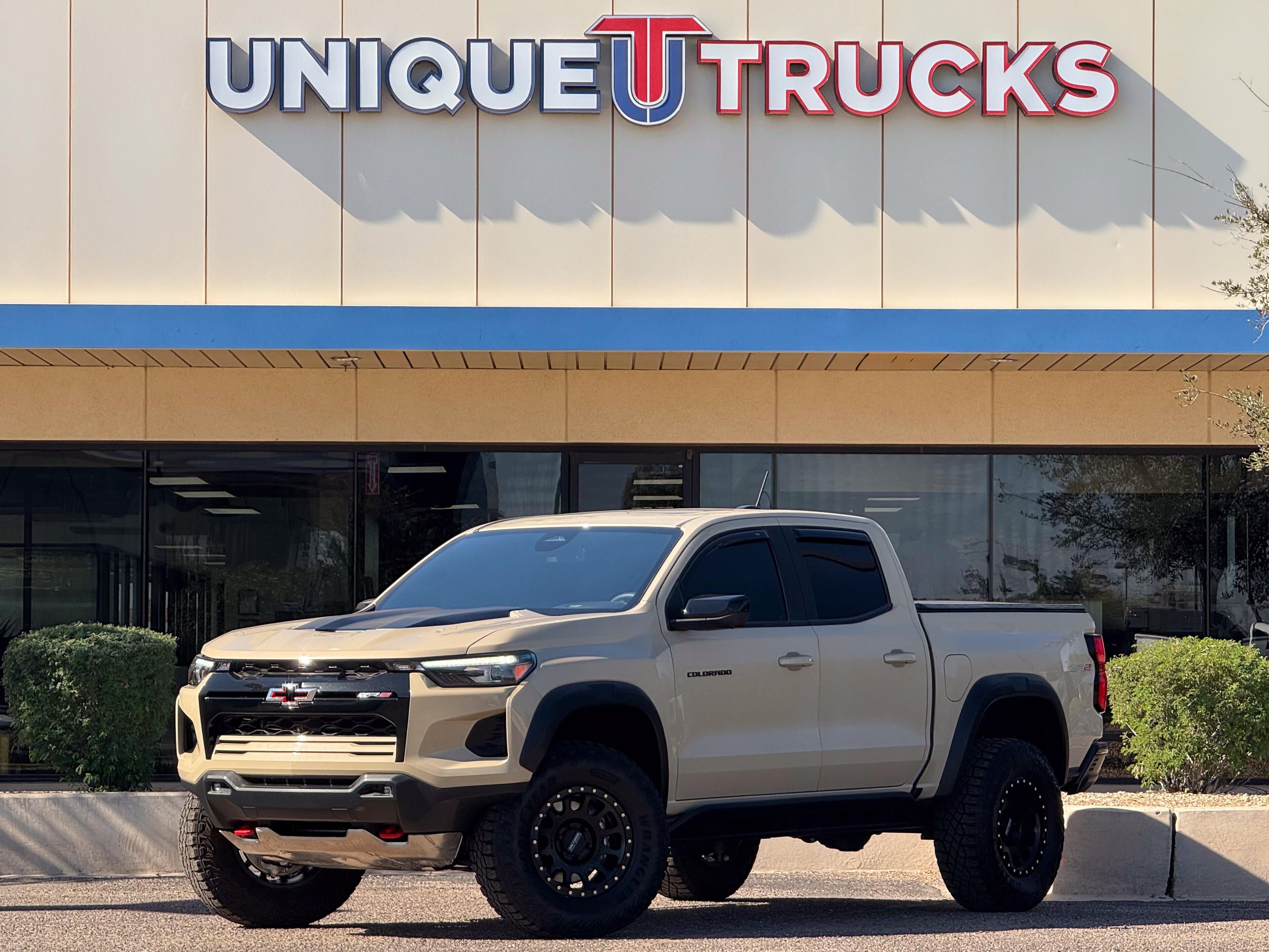 2024 Chevrolet Colorado ZR2's photo