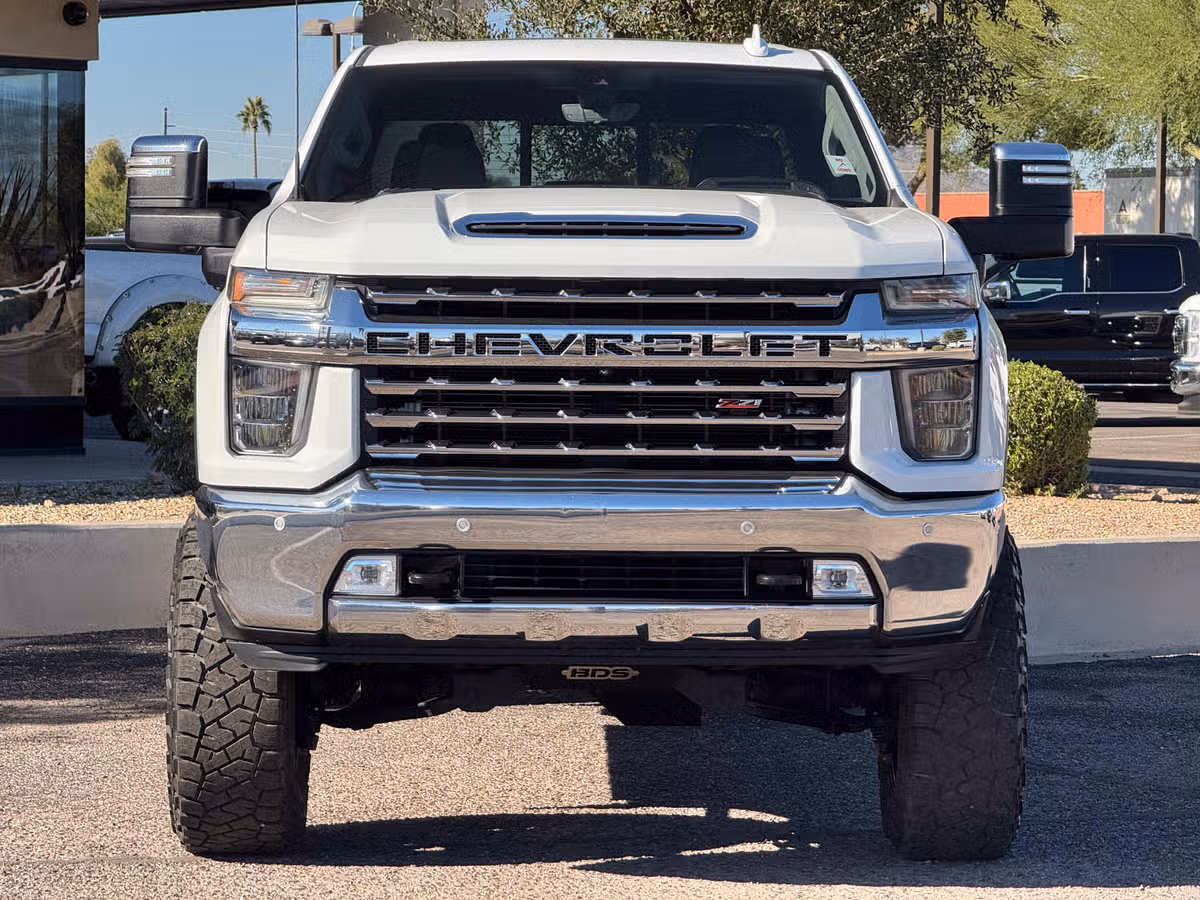 2020 Chevrolet Silverado 3500HD LTZ Image 3