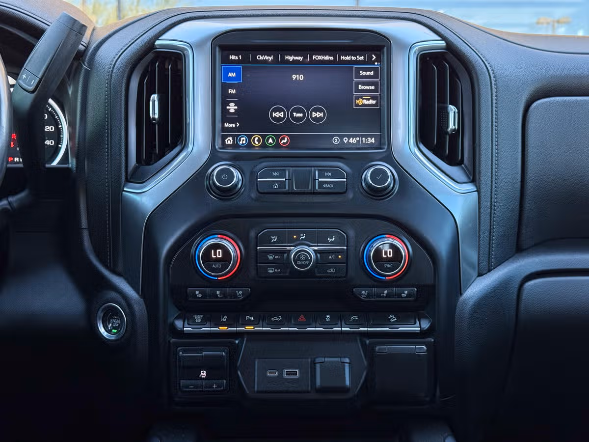 2020 Chevrolet Silverado 3500HD LTZ Image 38