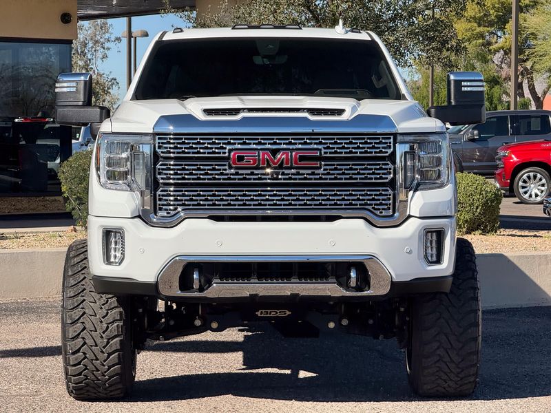 2020 GMC Sierra 2500HD Denali Upper Image 2