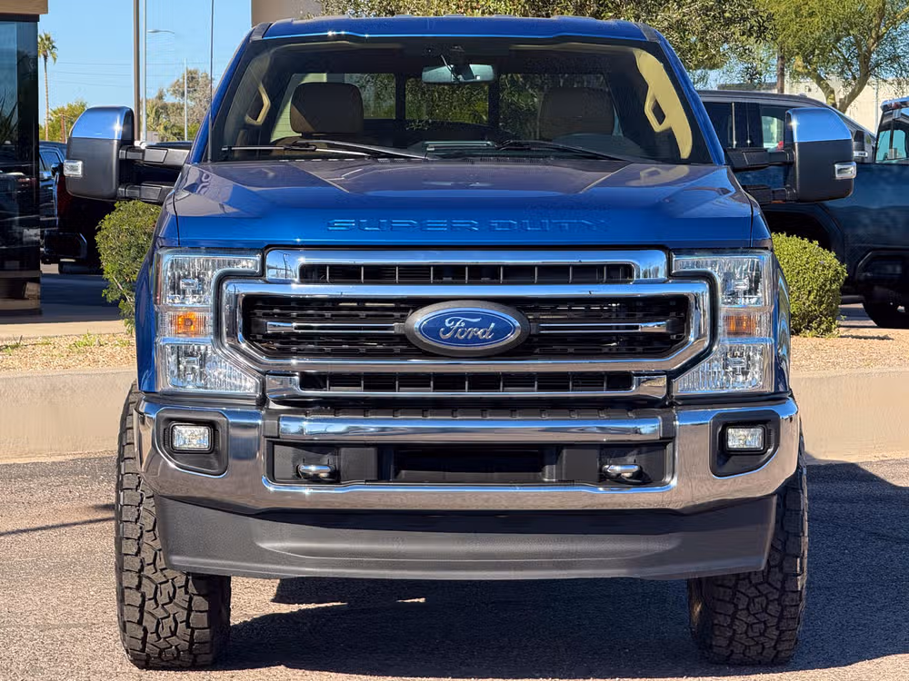 2022 Ford F-250 Super Duty Lariat Image 3