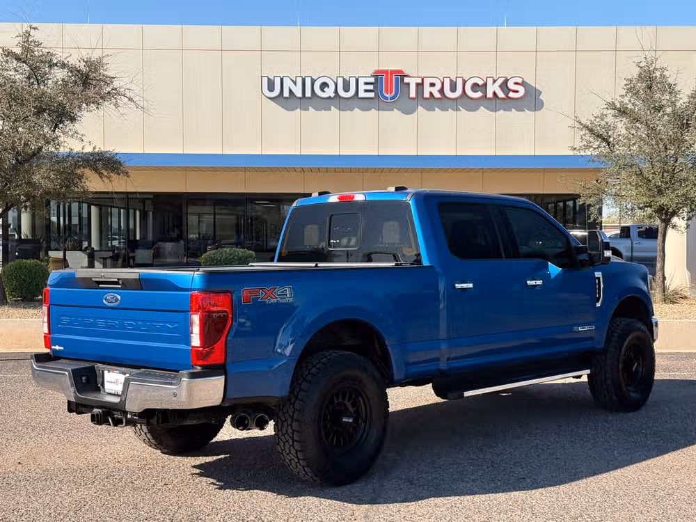 2022 Ford F-250 Super Duty Lariat Image 6