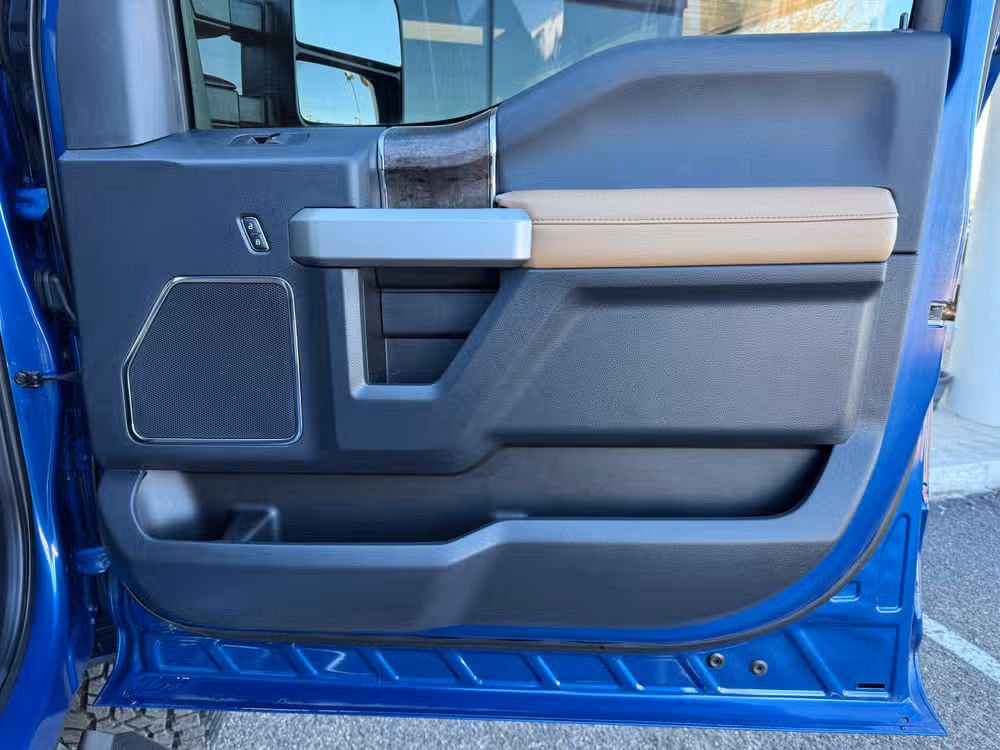 2022 Ford F-250 Super Duty Lariat Image 29
