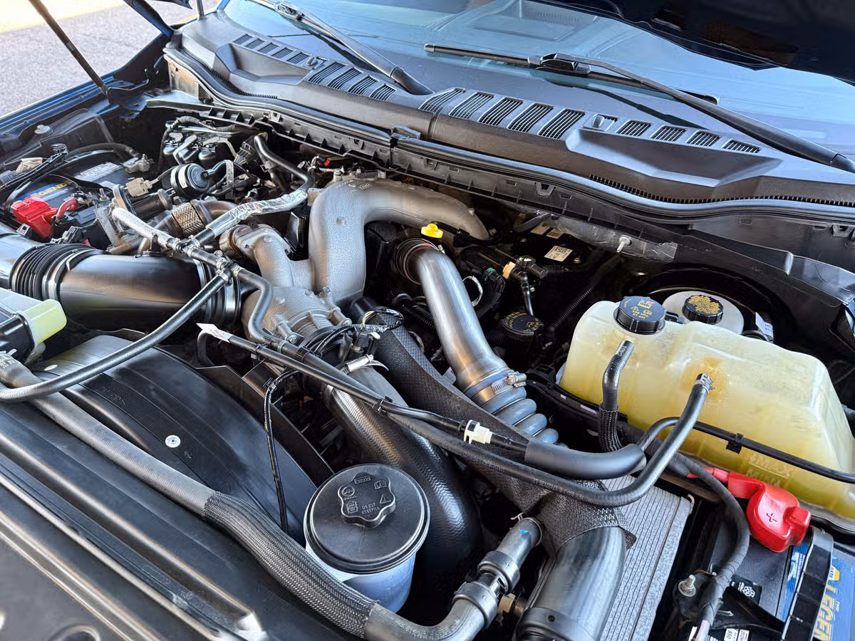 2022 Ford F-250 Super Duty Lariat Image 16