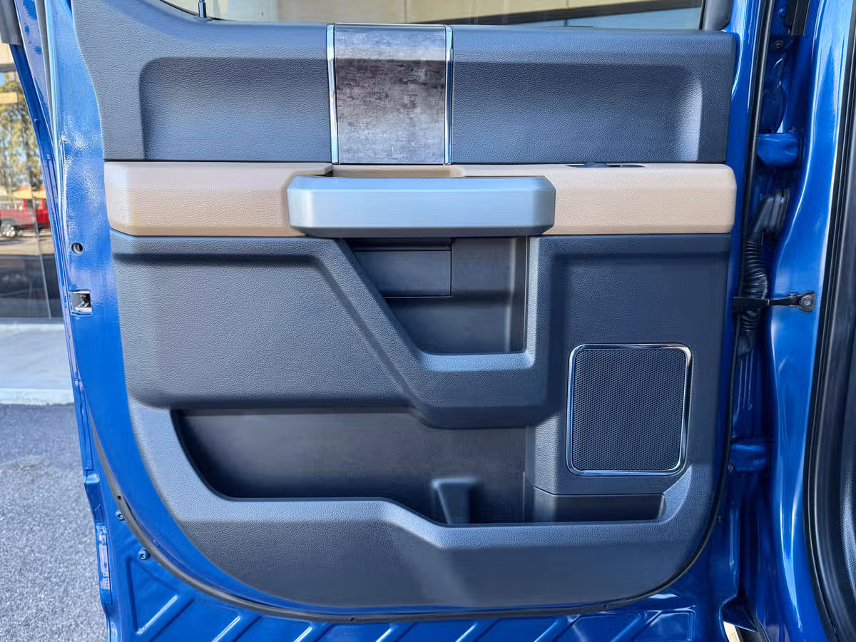 2022 Ford F-250 Super Duty Lariat Image 21