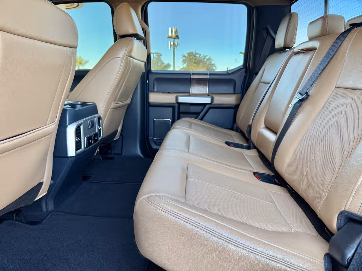 2022 Ford F-250 Super Duty Lariat Image 23
