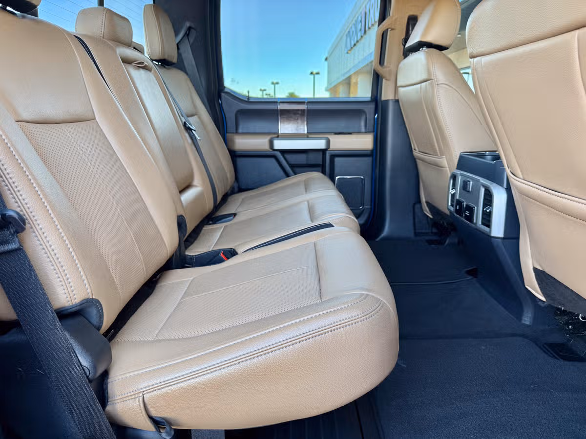 2022 Ford F-250 Super Duty Lariat Image 27