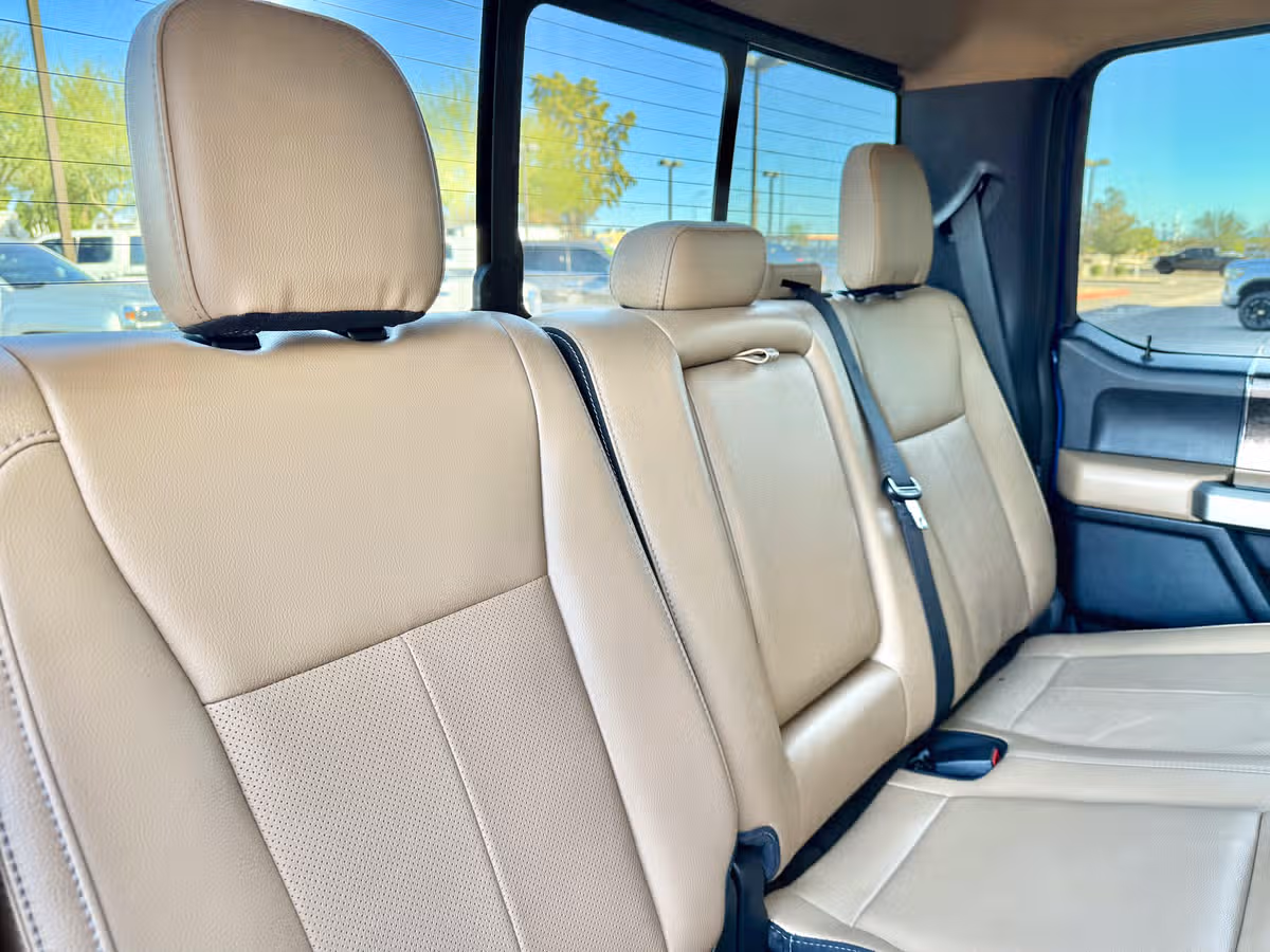 2022 Ford F-250 Super Duty Lariat Image 28