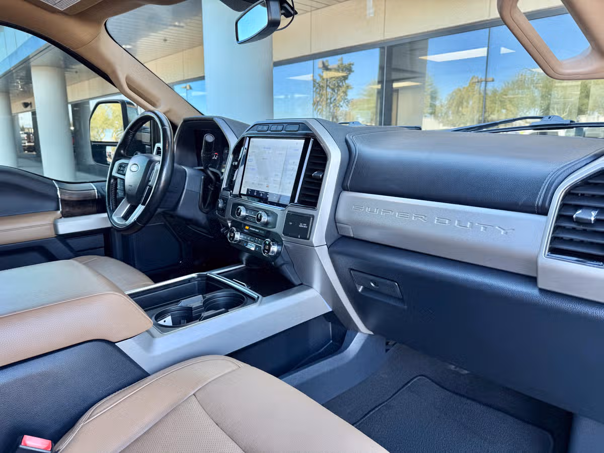 2022 Ford F-250 Super Duty Lariat Image 30