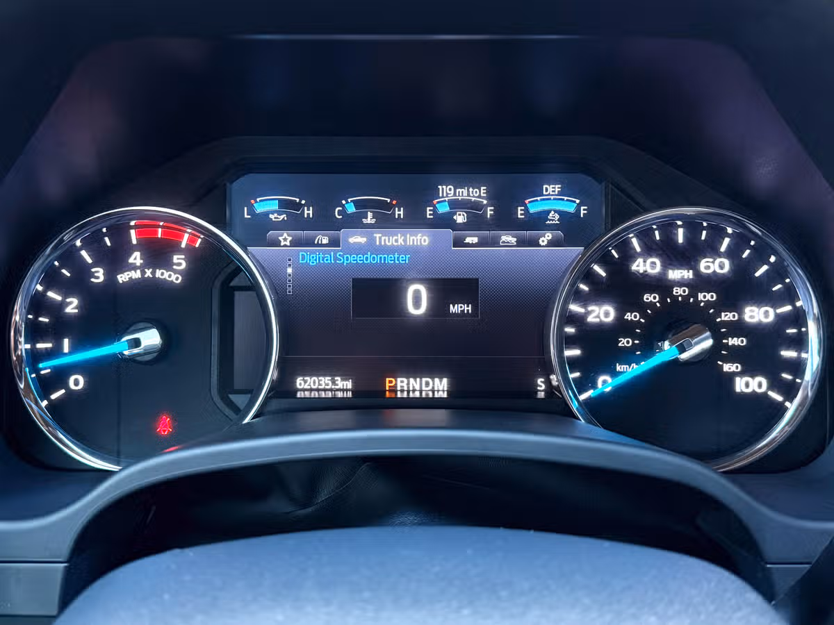 2022 Ford F-250 Super Duty Lariat Image 38