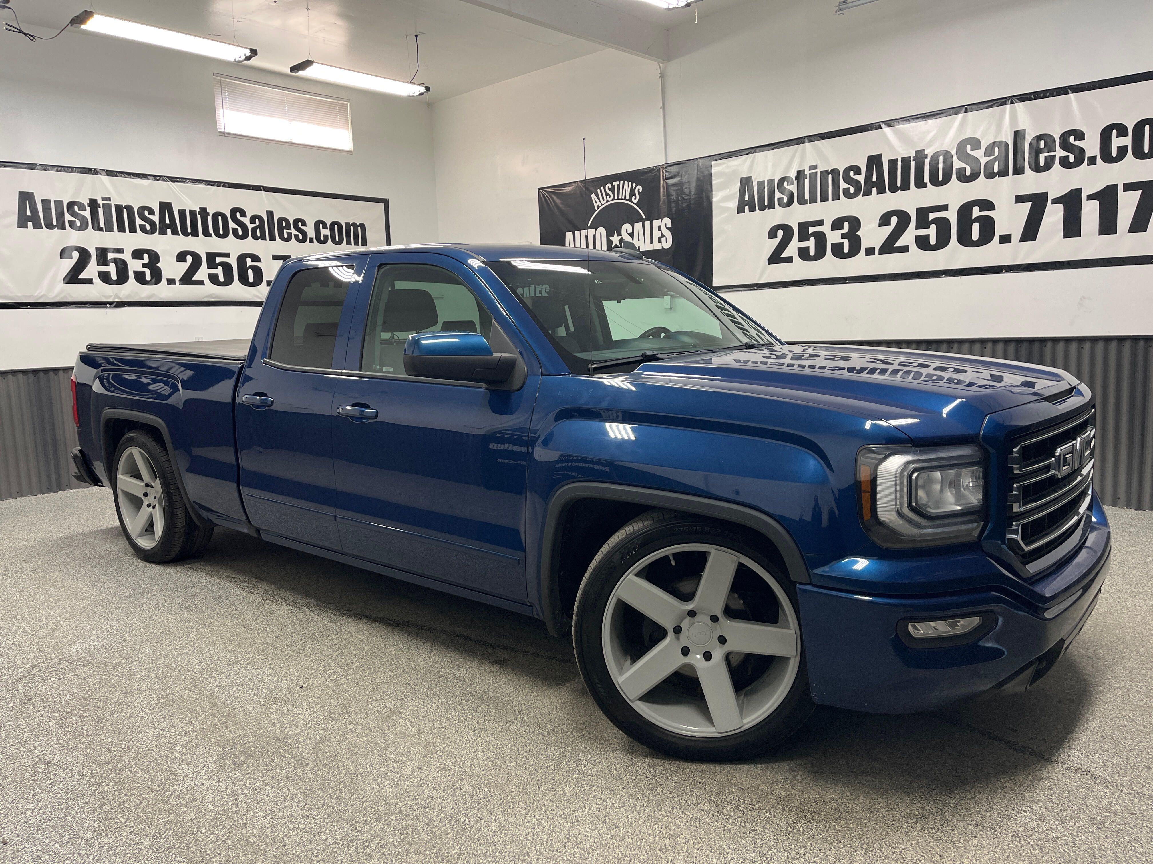 2017 GMC Sierra 4WD Double Cab Standard Box's photo