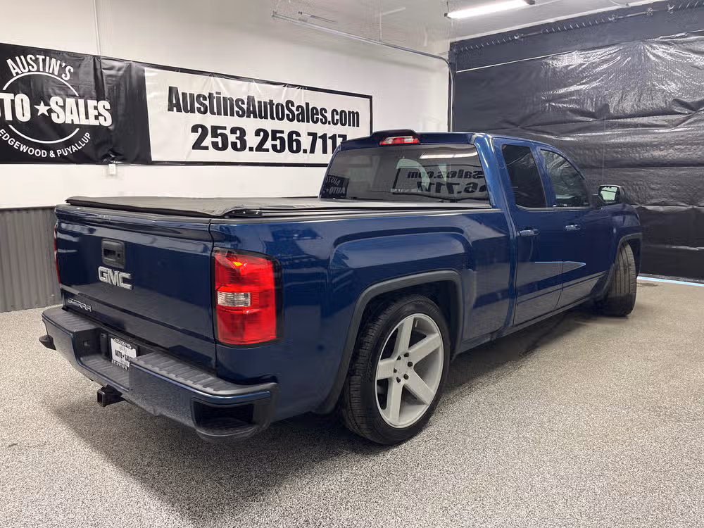 2017 GMC Sierra 1500 Base Image 3