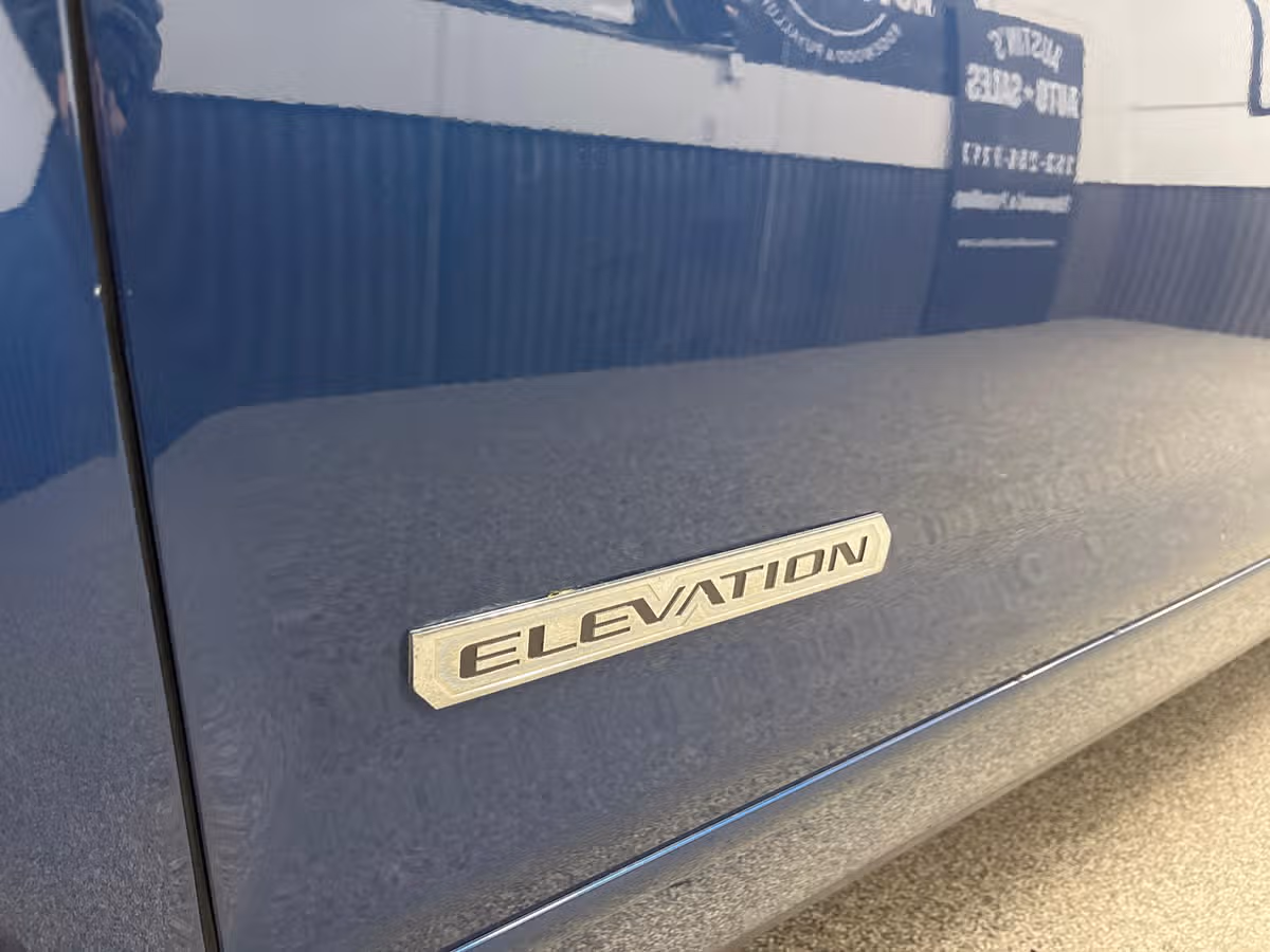 2017 GMC Sierra 1500 Base Image 10