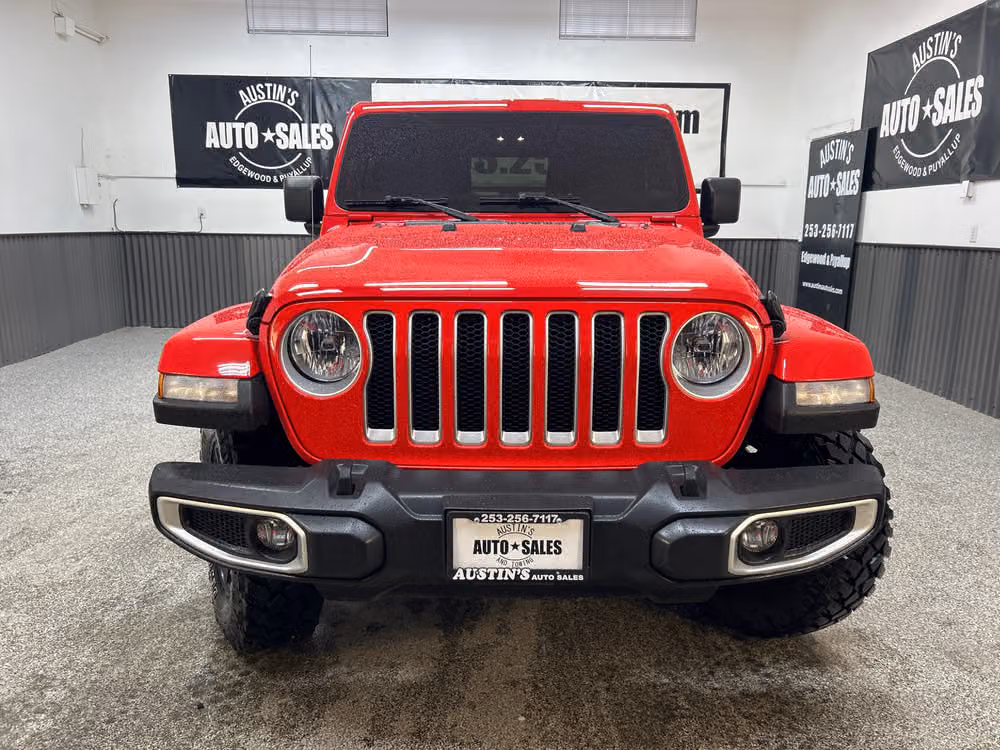 2021 Jeep Wrangler Unlimited Sahara Image 2