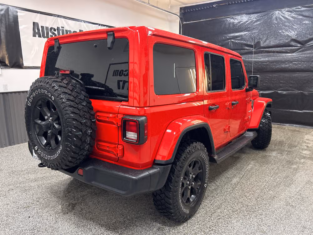 2021 Jeep Wrangler Unlimited Sahara Image 6