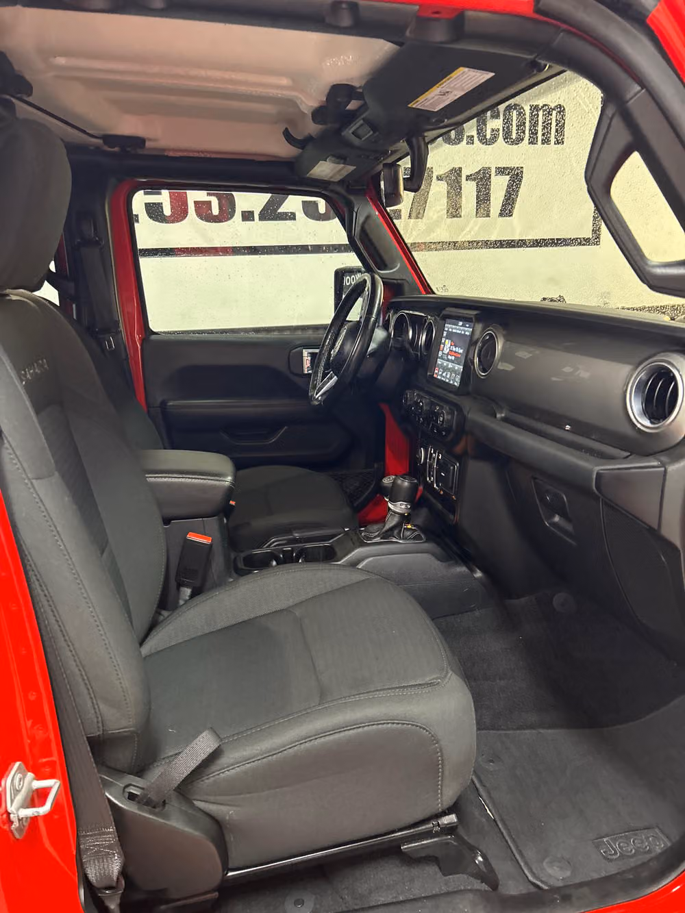 2021 Jeep Wrangler Unlimited Sahara Image 15