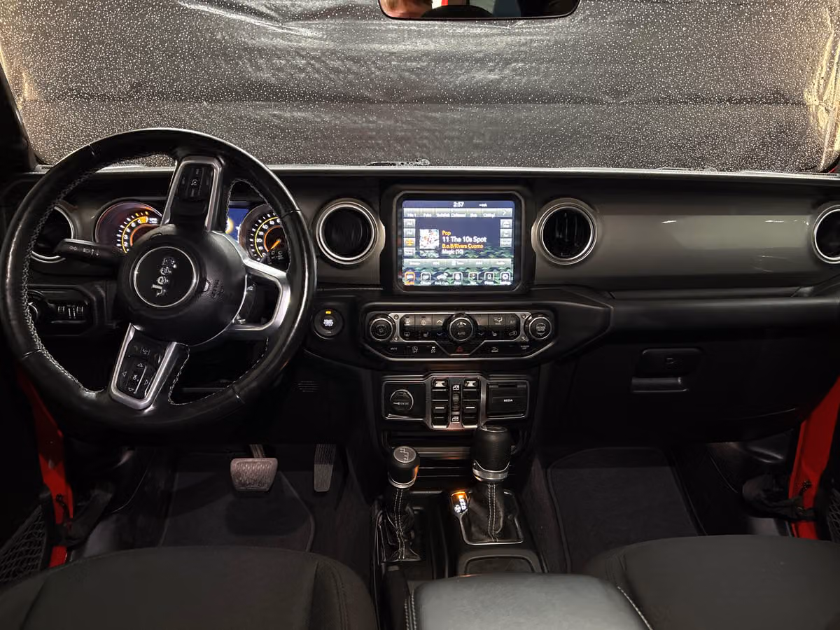2021 Jeep Wrangler Unlimited Sahara Image 10