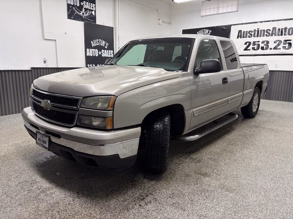 2007 Chevrolet Silverado 1500 Classic LT2 Extended Cab Image 6