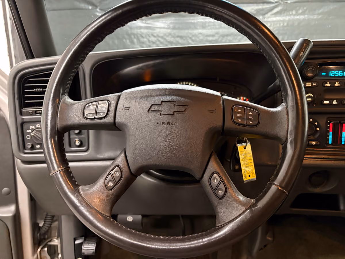 2007 Chevrolet Silverado 1500 Classic LT2 Extended Cab Image 10
