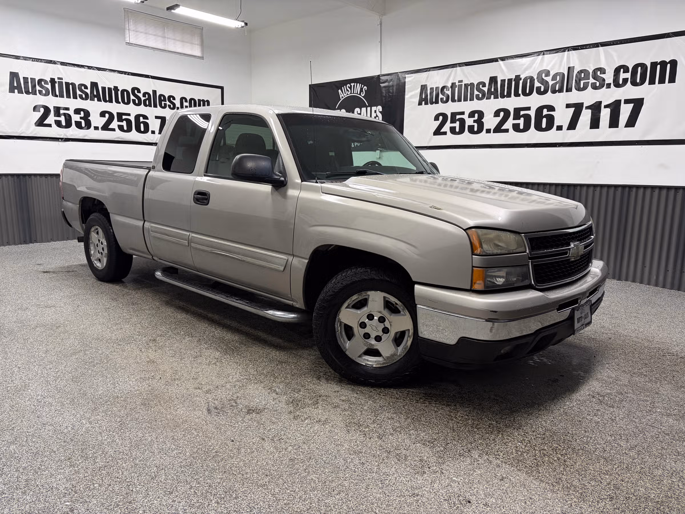 2007 Chevrolet Silverado 1500 Classic LT2 Extended Cab Image 1