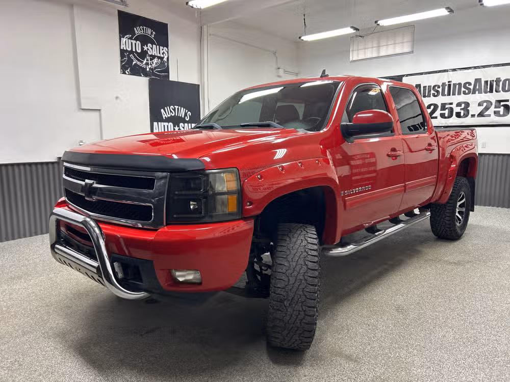 2009 Chevrolet Silverado 1500 LTZ Lower Image 1