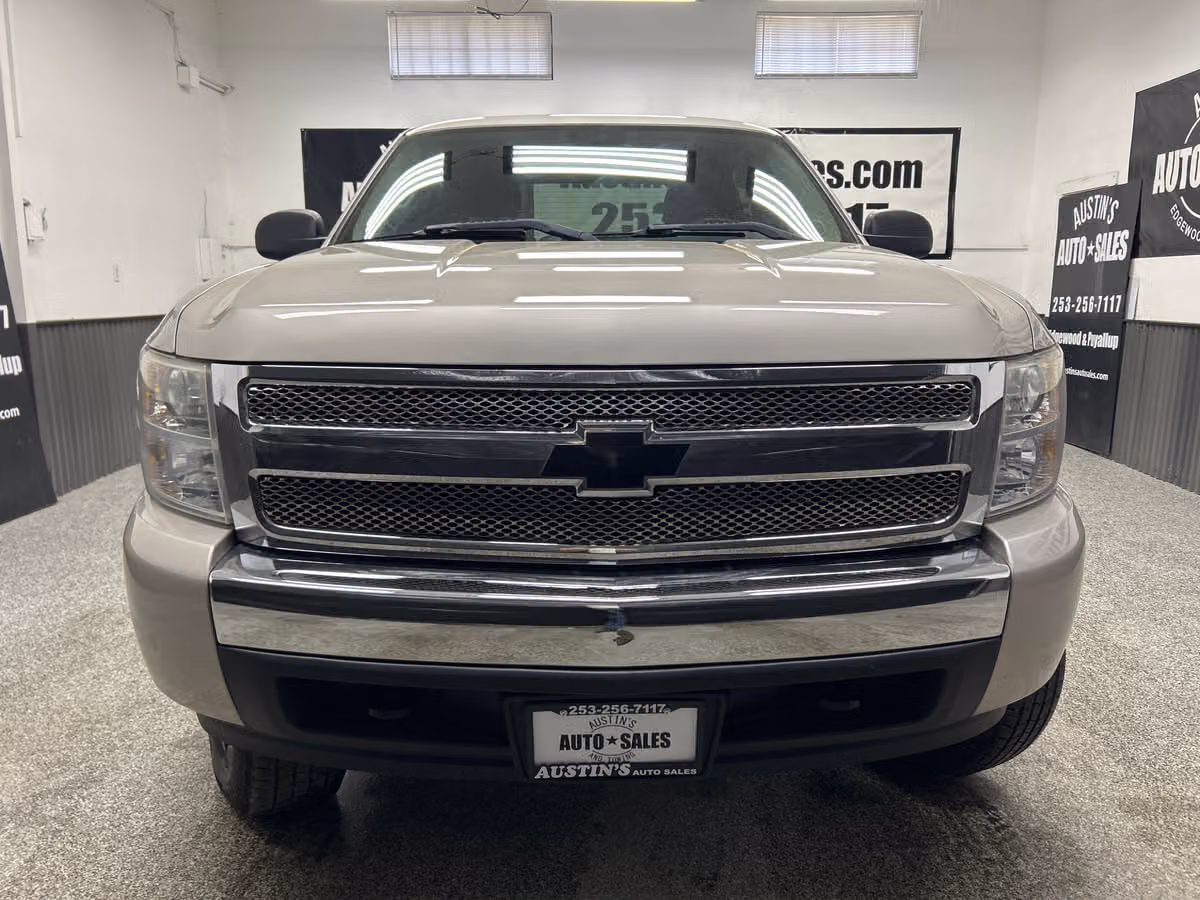 2008 Chevrolet Silverado 1500 LT1 Image 2