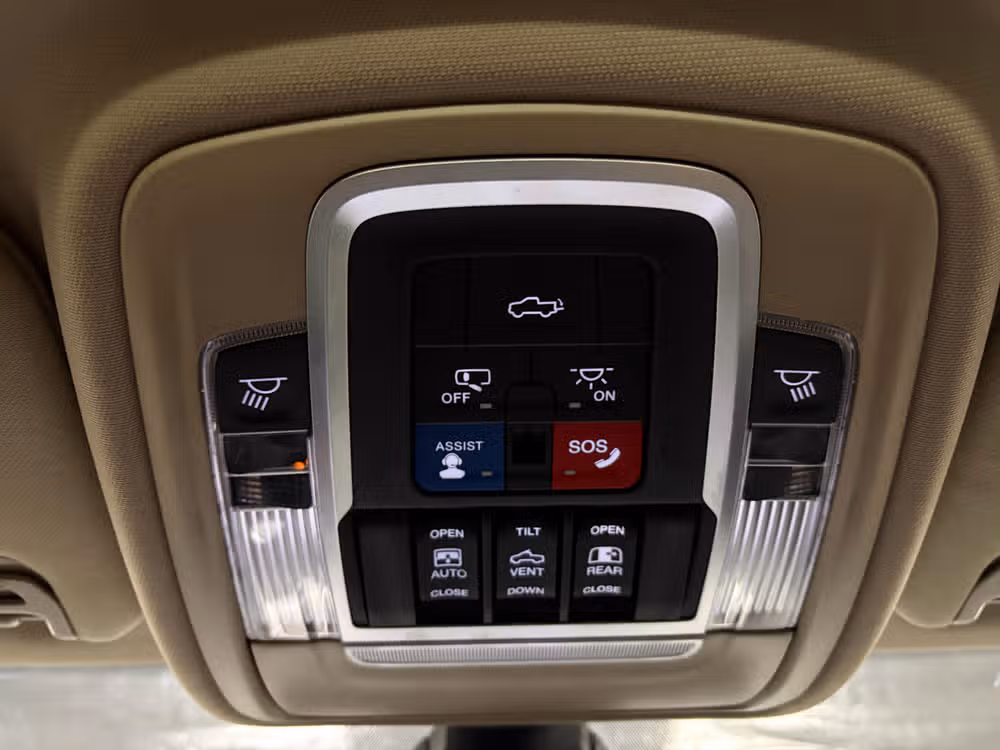 2022 Ram 3500 Laramie Image 17
