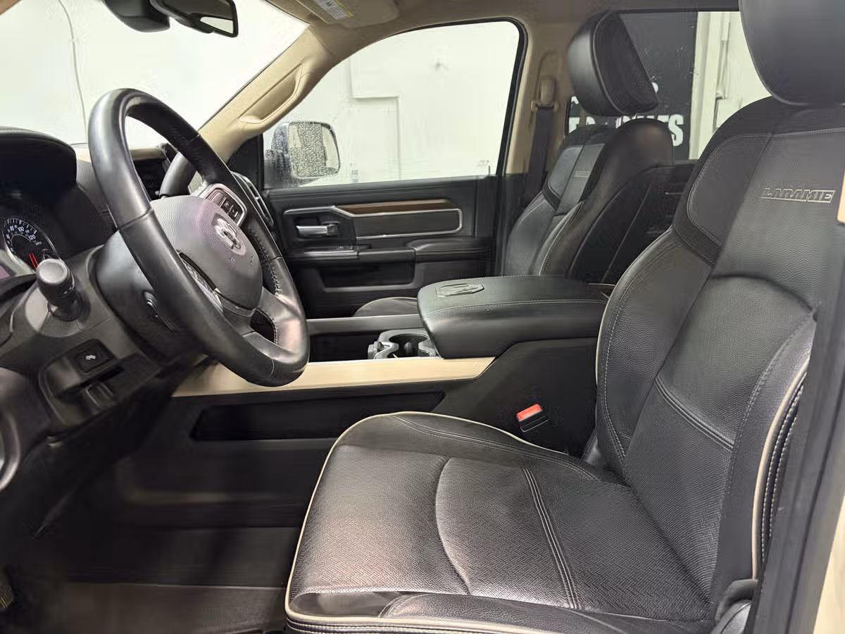 2022 Ram 3500 Laramie Image 20