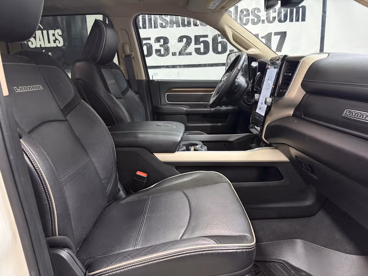 2022 Ram 3500 Laramie Image 24