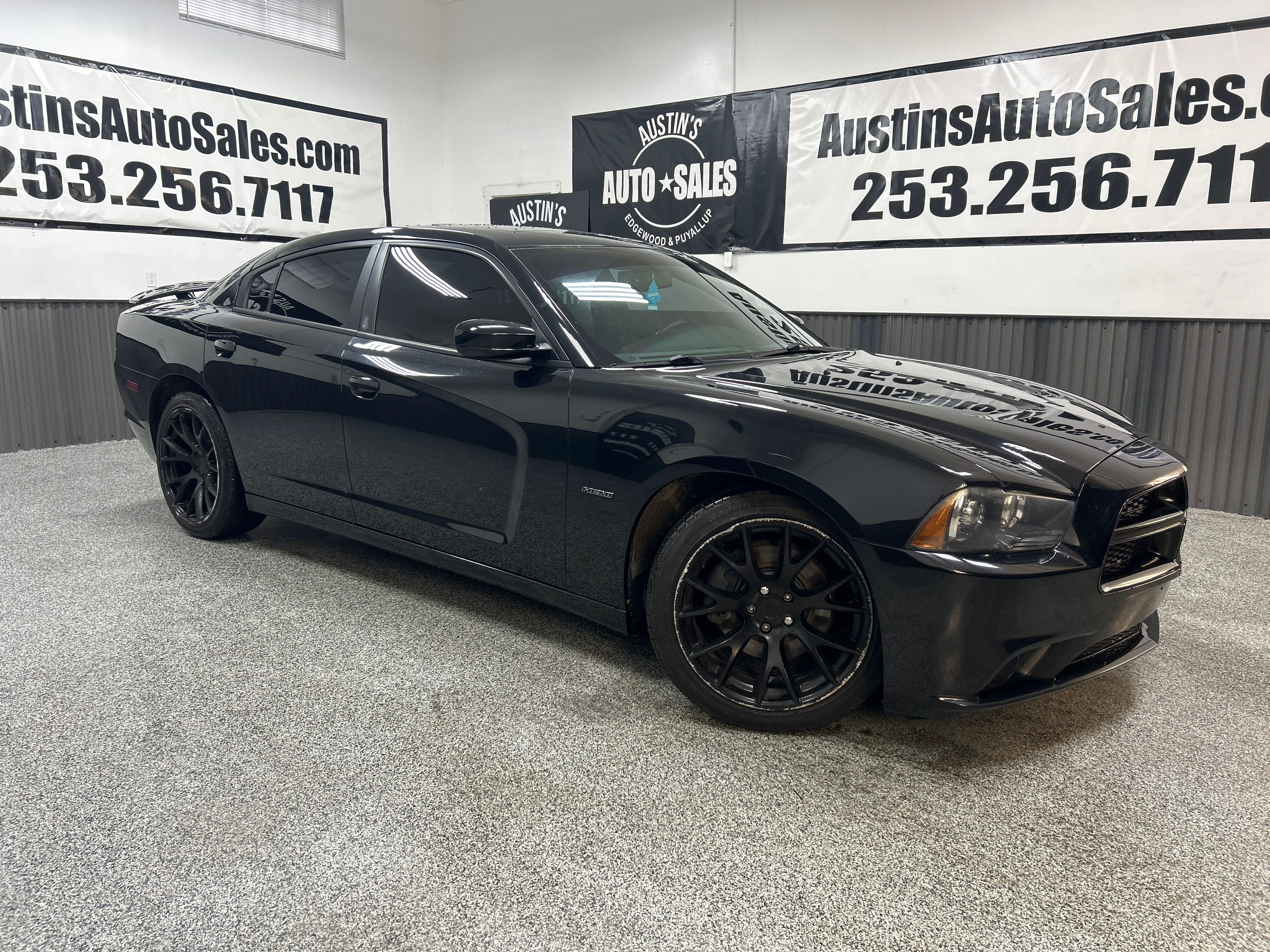 2014 Dodge Charger R/T's photo