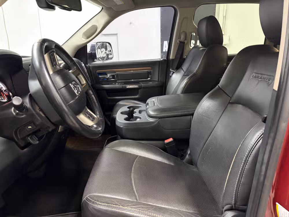 2015 Ram 3500 Laramie Image 19