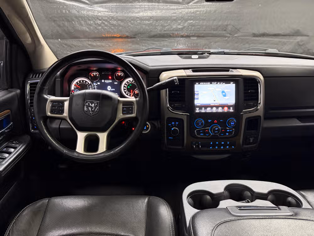 2015 Ram 3500 Laramie Image 10