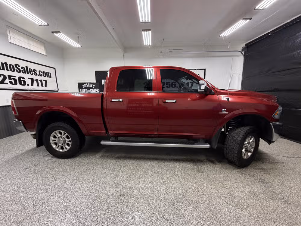 2015 Ram 3500 Laramie Image 2