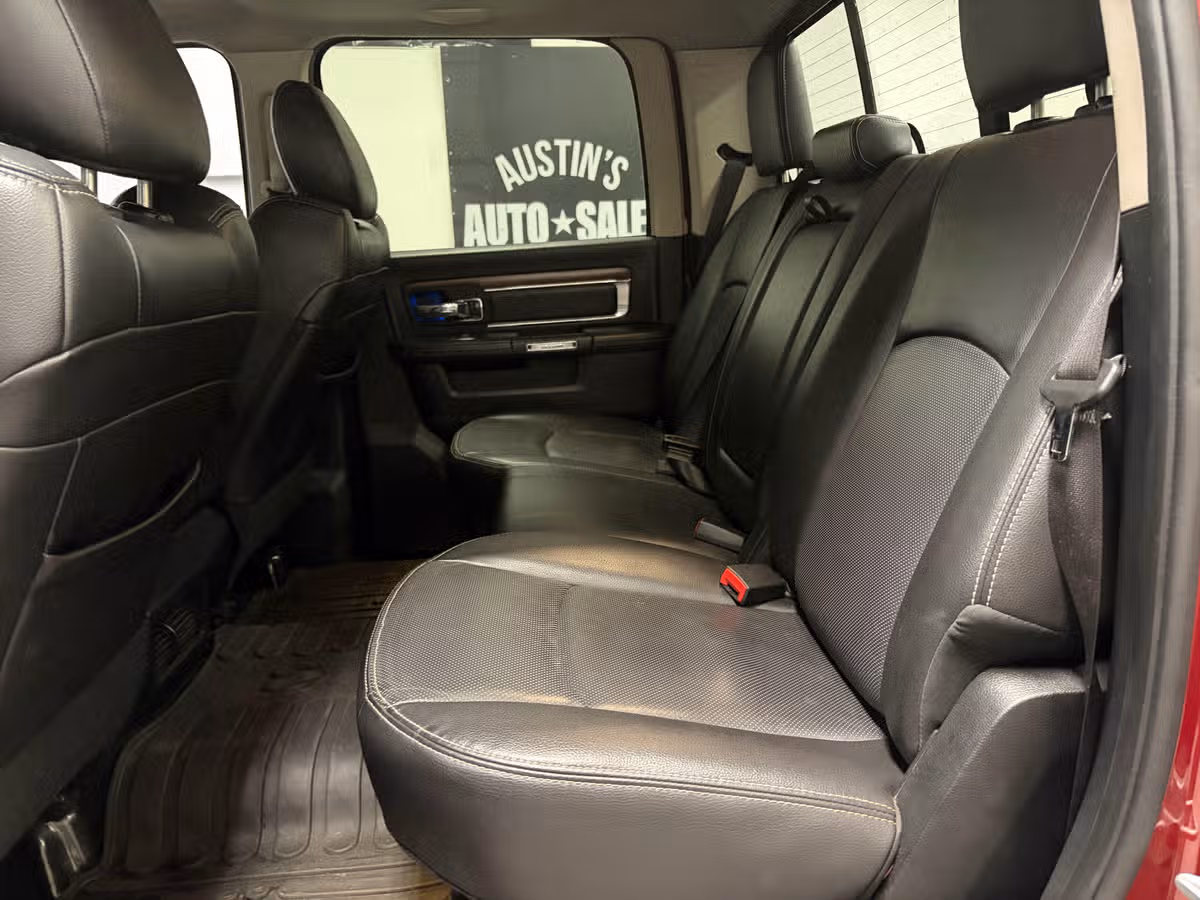 2015 Ram 3500 Laramie Image 20