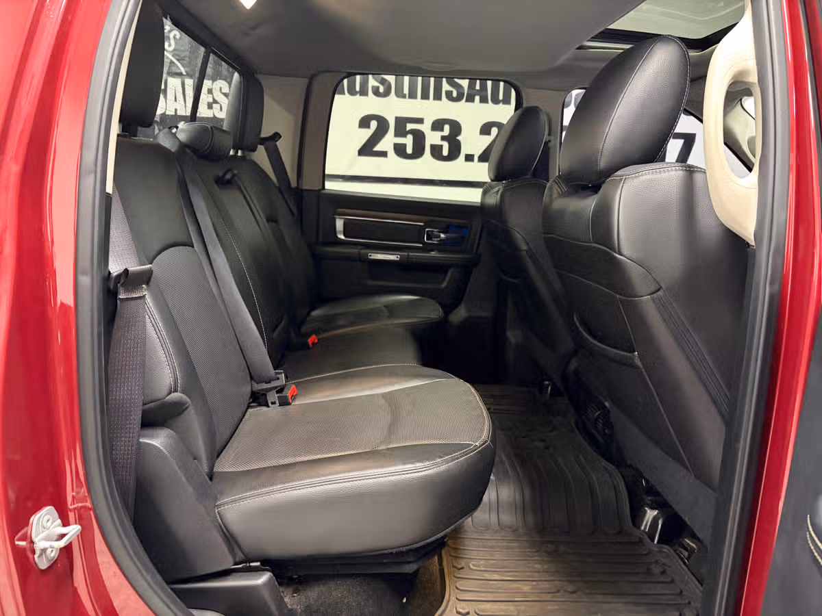 2015 Ram 3500 Laramie Image 22