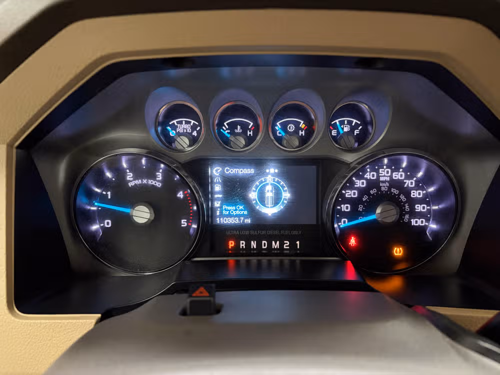 2011 Ford F-350 Super Duty Lariat Image 12