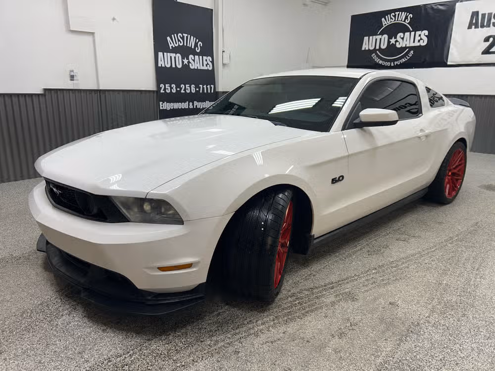 2011 Ford Mustang GT Premium Lower Image 1