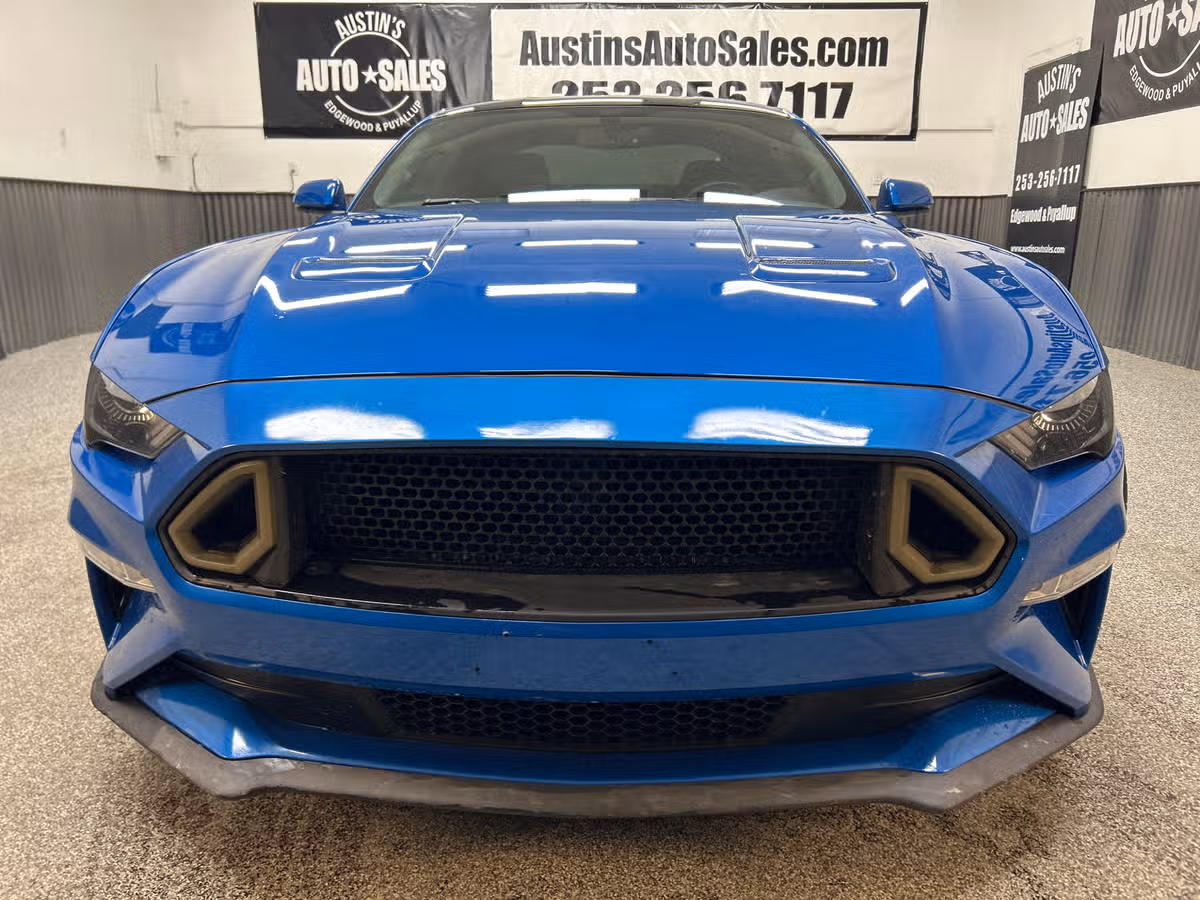 2019 Ford Mustang GT Premium Image 2
