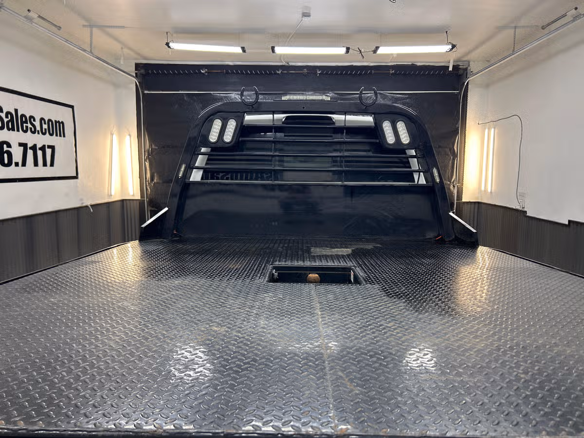 2015 GMC Sierra 3500HD Denali Image 13