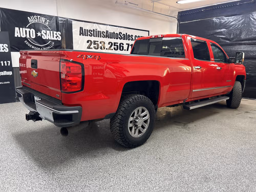 2019 Chevrolet Silverado 3500HD LTZ Image 6
