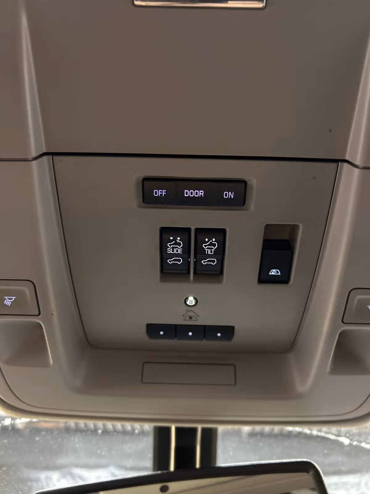 2019 Chevrolet Silverado 3500HD LTZ Image 17