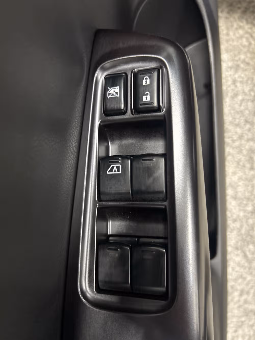 2011 Subaru Impreza WRX STI Image 9