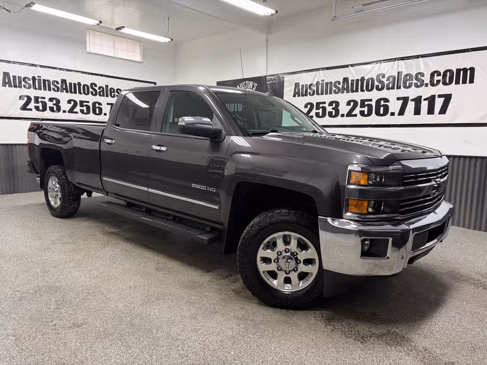 2015 Chevrolet Silverado HD LTZ 4WD Crew Cab Long Box's photo