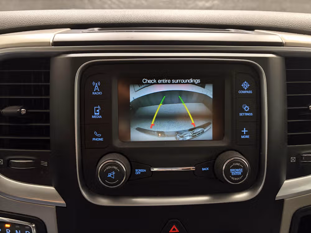 2018 Ram 1500 SLT Crew Cab Image 12