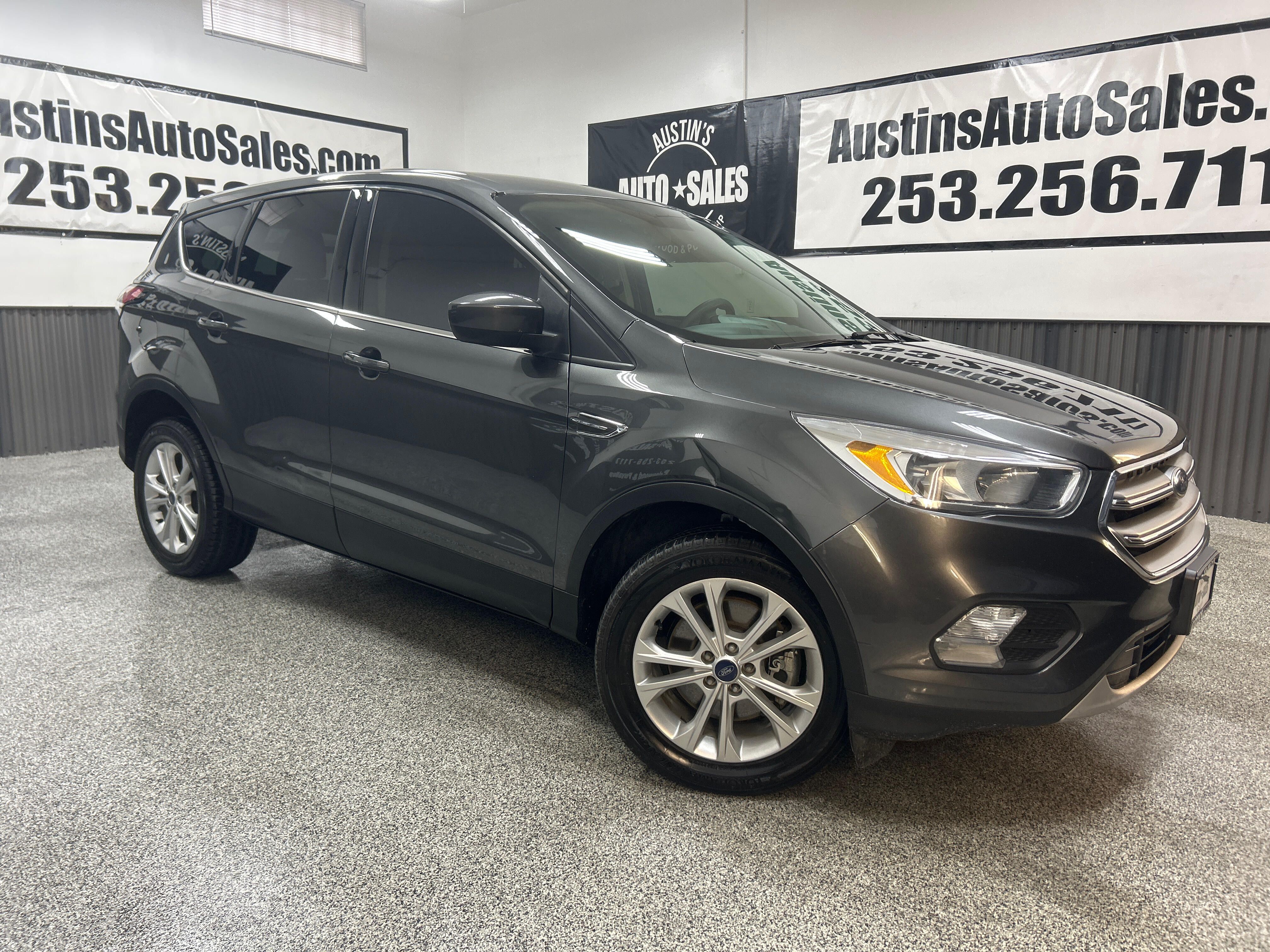2017 Ford Escape SE 4WD's photo