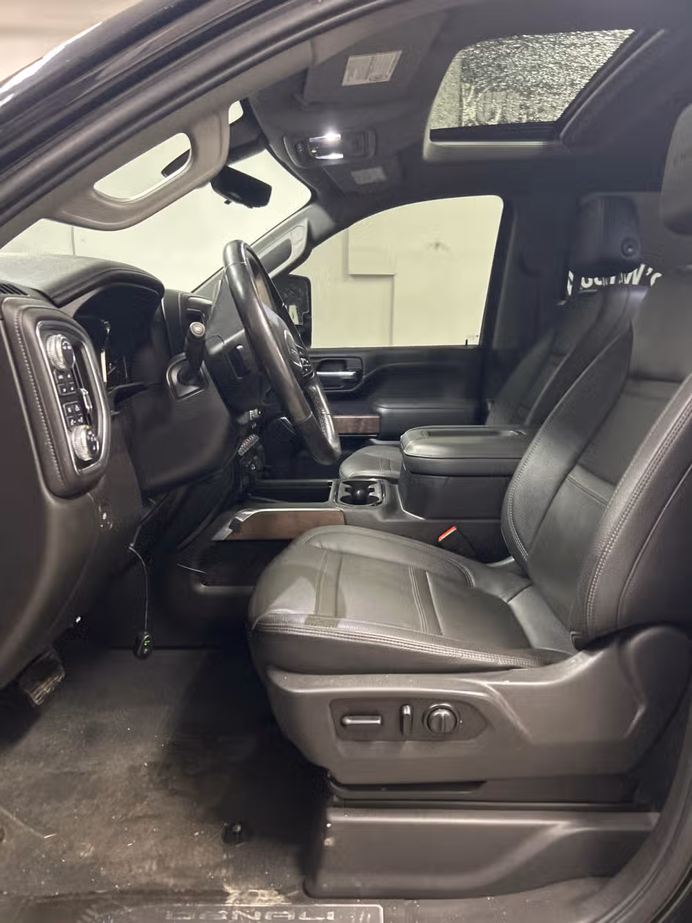 2021 GMC Sierra 3500HD Denali Image 8