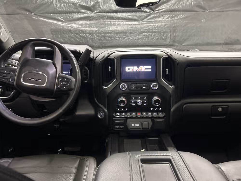 2021 GMC Sierra 3500HD Denali Image 11