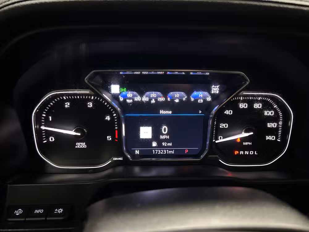 2021 GMC Sierra 3500HD Denali Image 18