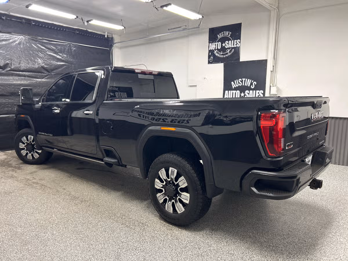 2021 GMC Sierra 3500HD Denali Image 4